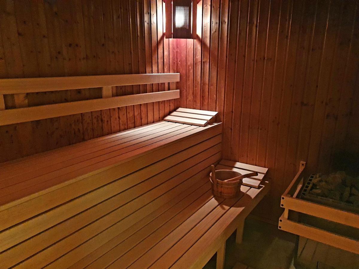 C Comfort Hotel & Wellness Хисаря Экстерьер фото