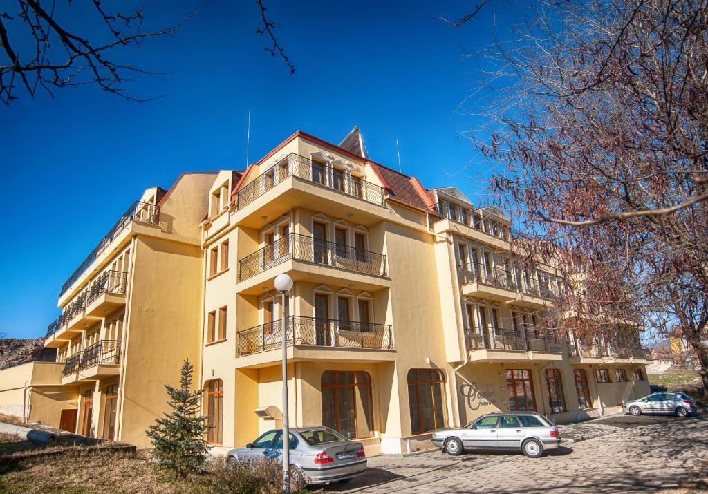 C Comfort Hotel & Wellness Хисаря Экстерьер фото