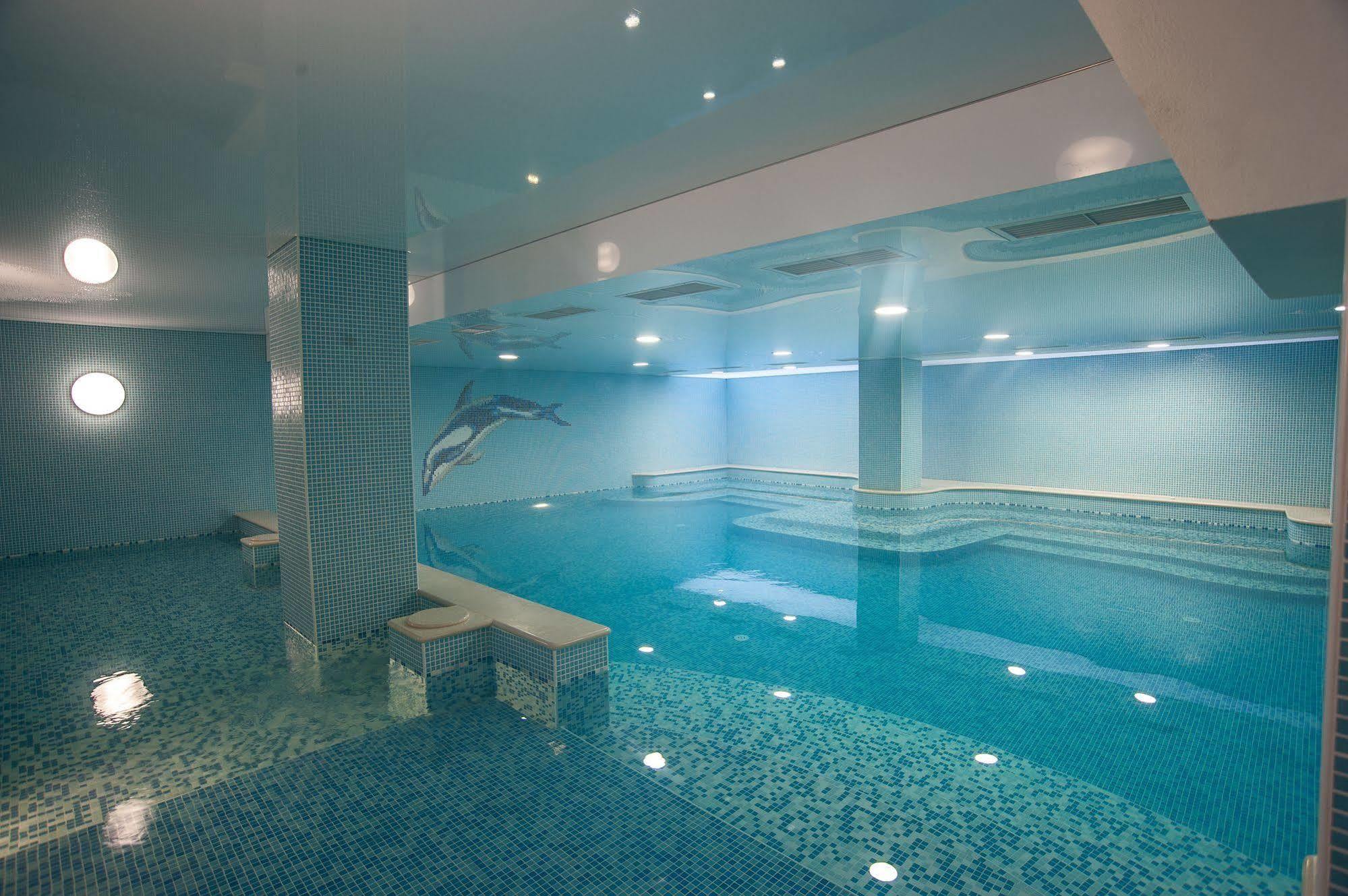C Comfort Hotel & Wellness Хисаря Экстерьер фото