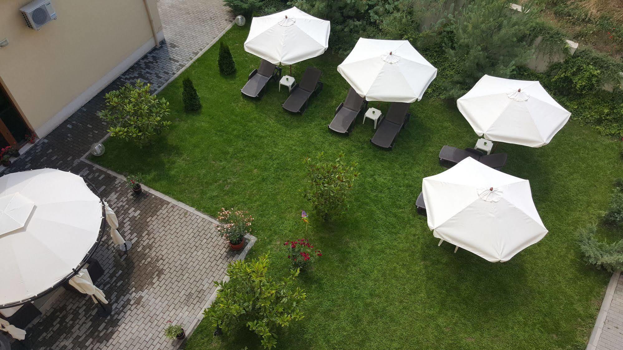 C Comfort Hotel & Wellness Хисаря Экстерьер фото